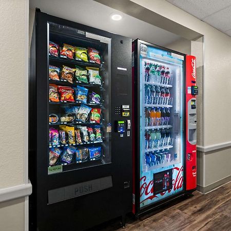 Woodspring Suites Yorktown Newport News Buitenkant foto