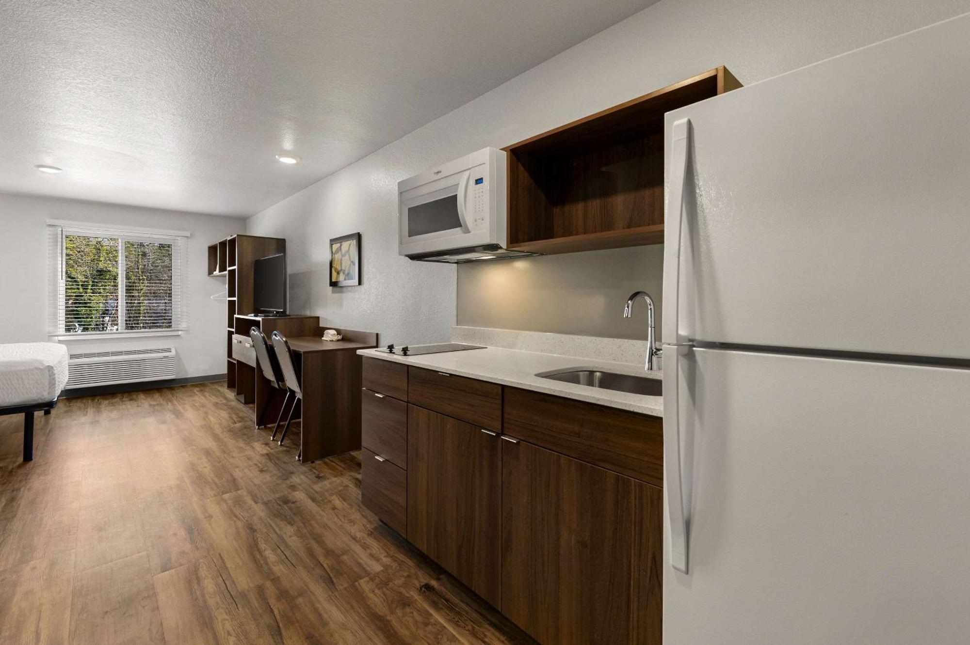 Woodspring Suites Yorktown Newport News Buitenkant foto